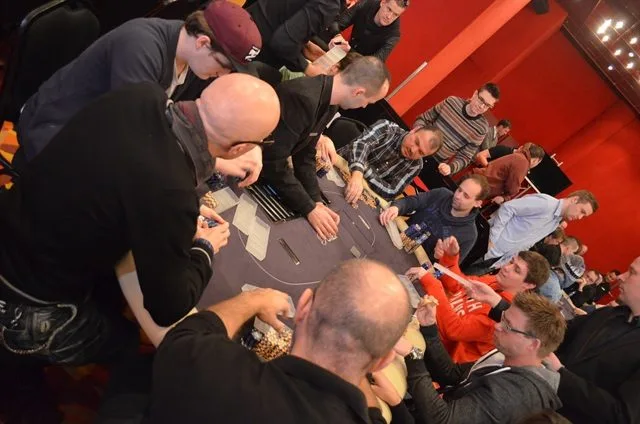 Opgebroken! | 2015/01 - Utrecht Poker Series - 700 eu Main Event 